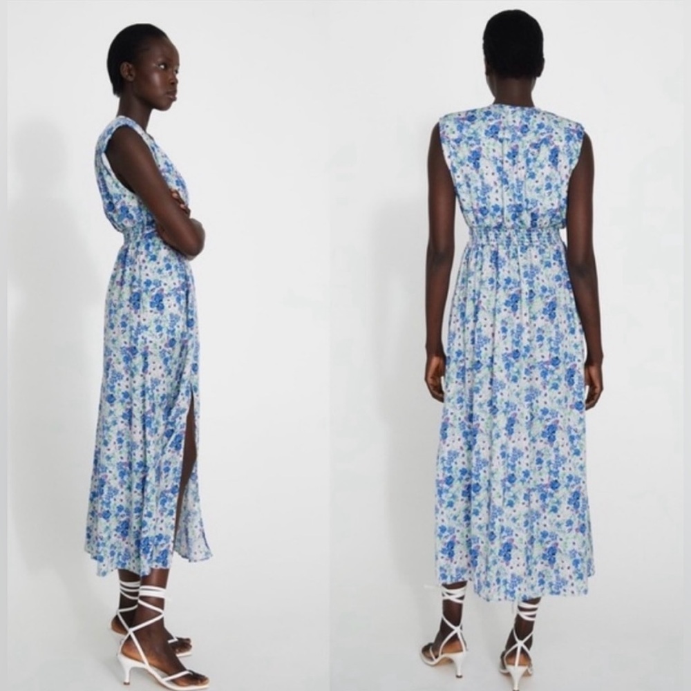 Zara Deep V-Neck Floral Maxi Dress Size Medium
Floral Blue Sleeveless Dress - Picture 4 of 12